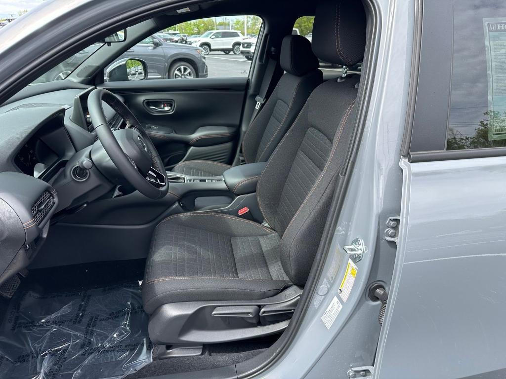 new 2025 Honda HR-V car, priced at $30,850