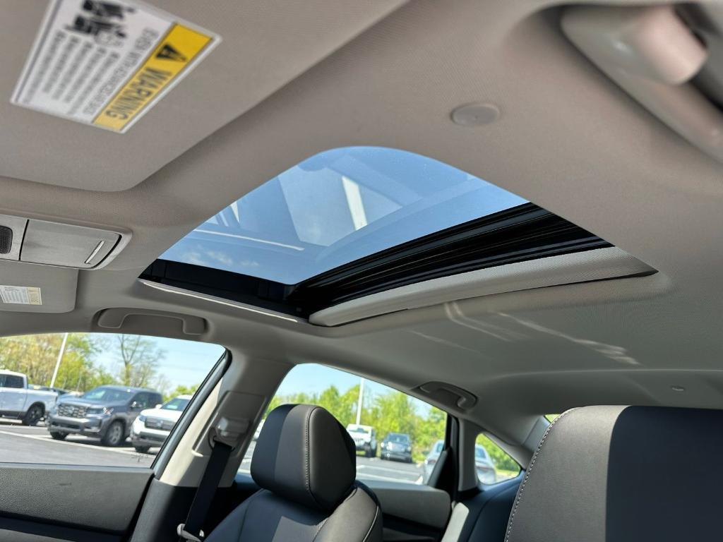 new 2025 Honda Accord Hybrid car, priced at $40,905