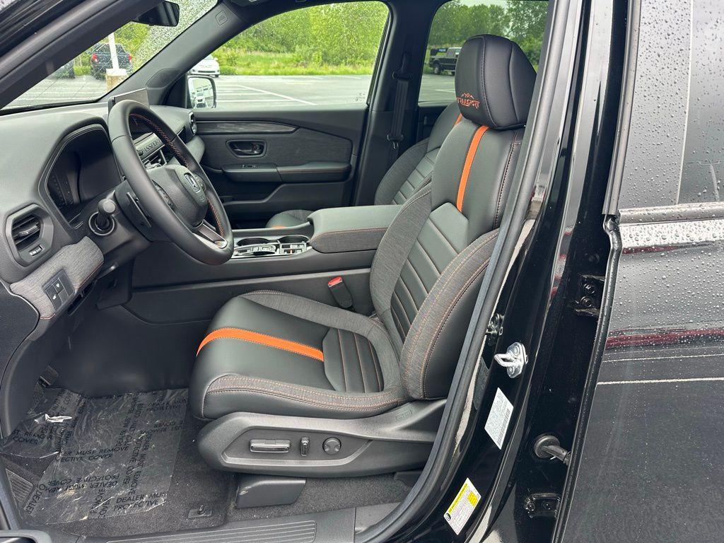 new 2026 Honda Passport car, priced at $50,155