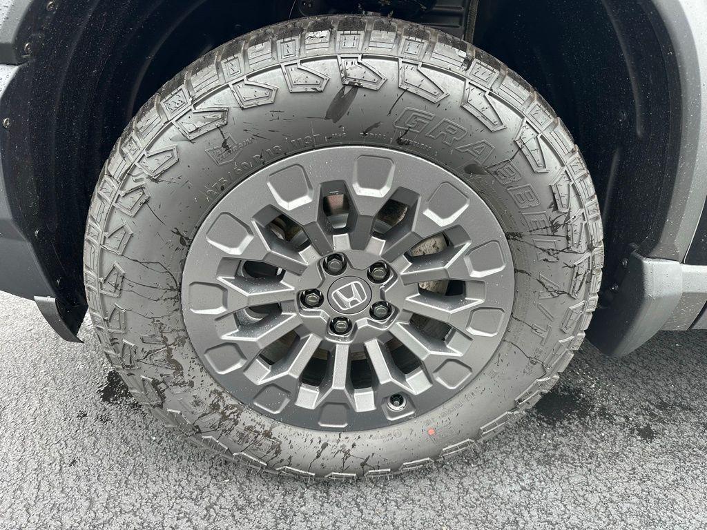 new 2026 Honda Passport car, priced at $50,155