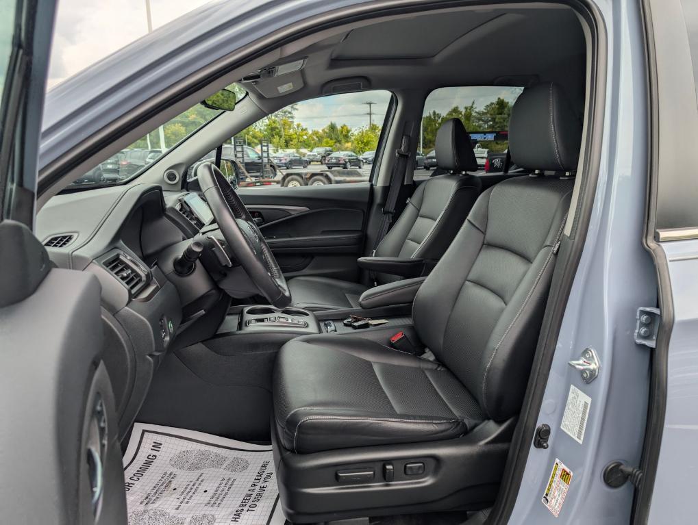 used 2023 Honda Ridgeline car, priced at $32,400