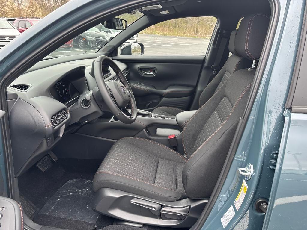 new 2025 Honda HR-V car, priced at $30,850