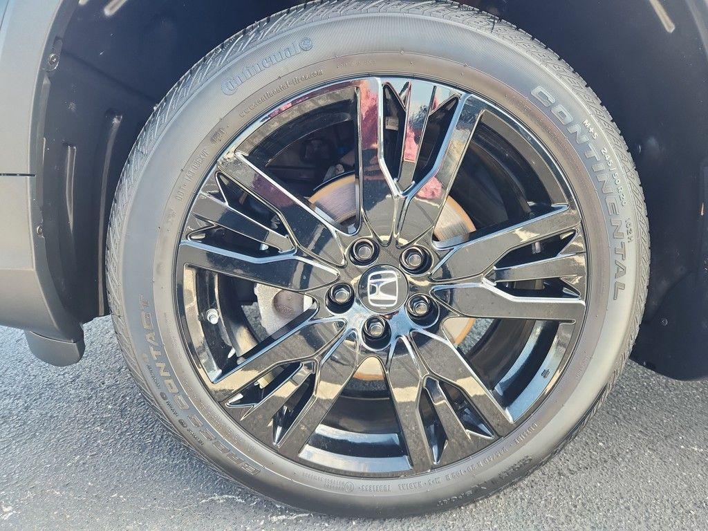 used 2022 Honda Pilot car, priced at $31,400