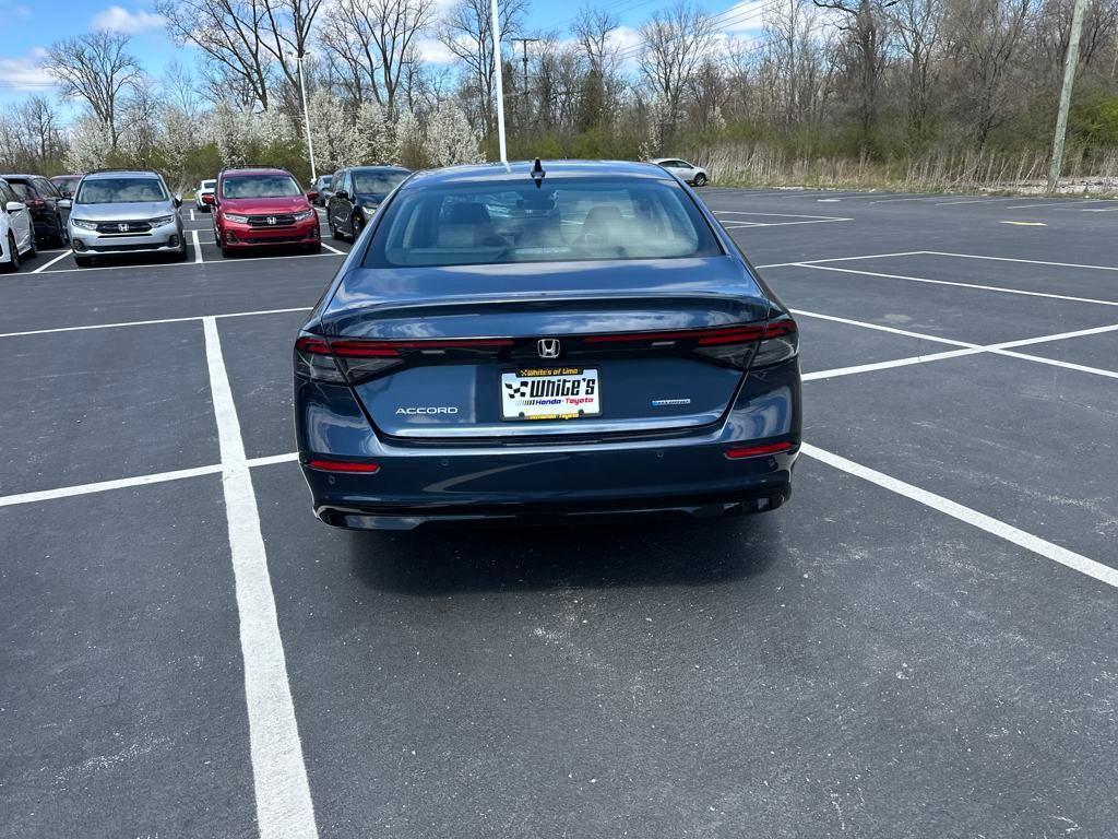 new 2025 Honda Accord Hybrid car
