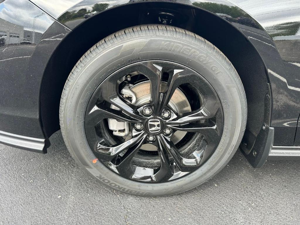 new 2025 Honda Accord car, priced at $31,710