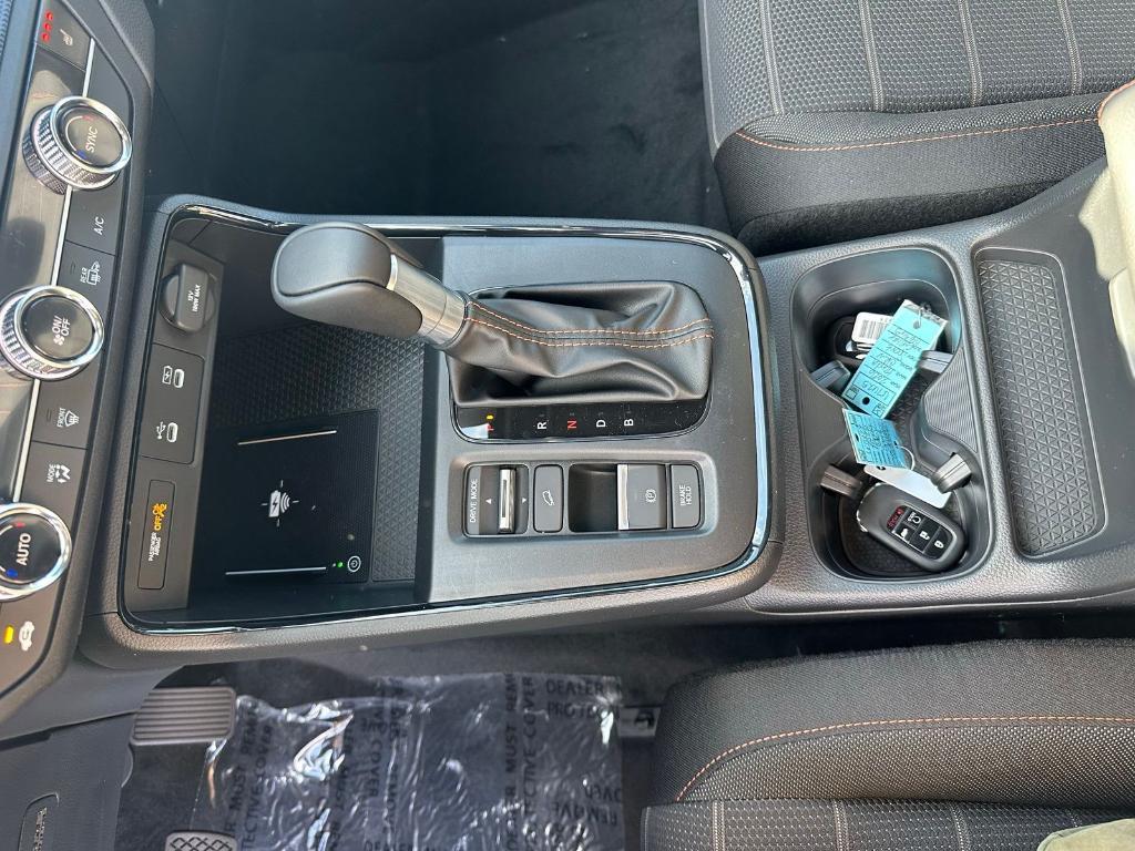 new 2026 Honda CR-V Hybrid car, priced at $38,580