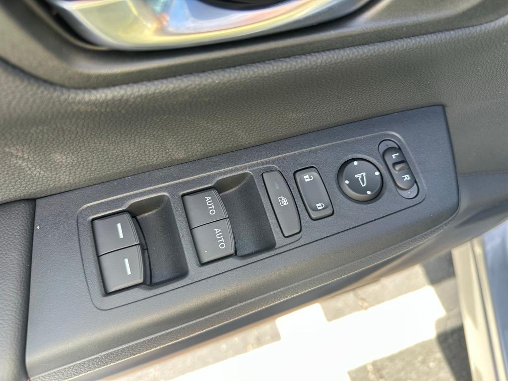 new 2026 Honda CR-V Hybrid car, priced at $38,580