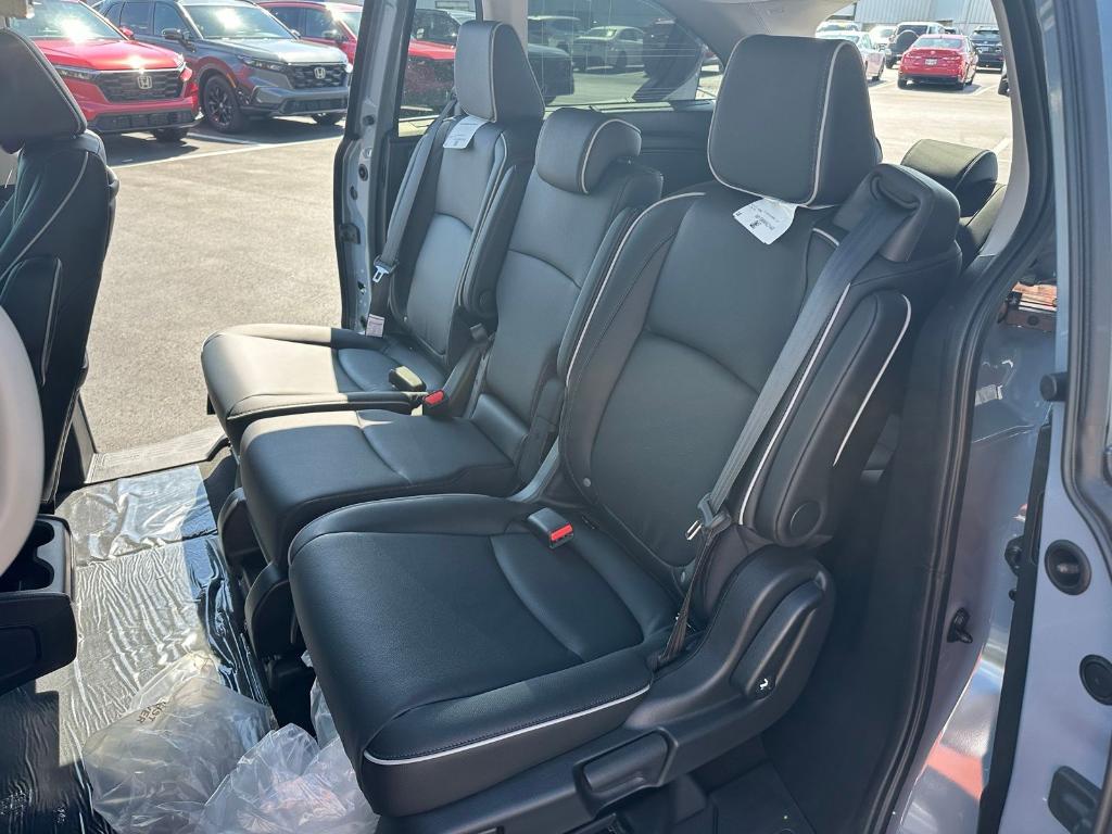 new 2026 Honda Odyssey car, priced at $49,445