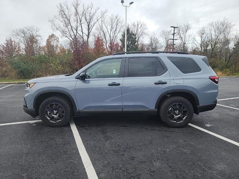 new 2025 Honda Pilot car, priced at $51,250