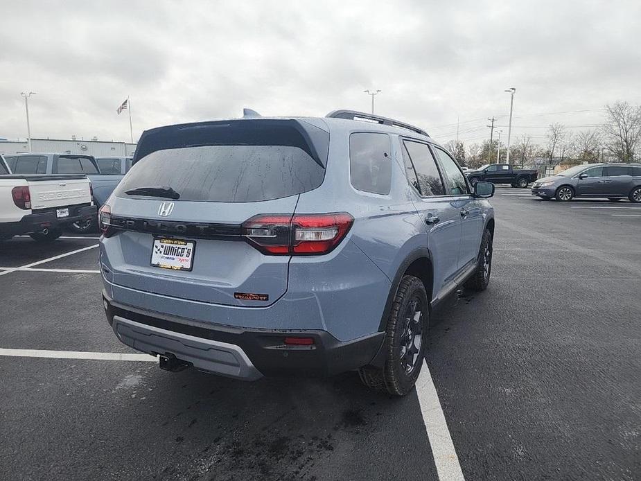 new 2025 Honda Pilot car, priced at $51,250