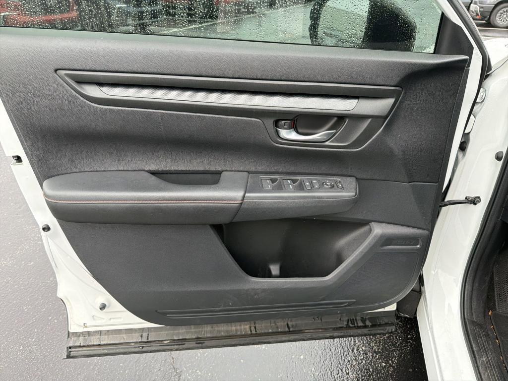 used 2023 Honda CR-V Hybrid car, priced at $28,900