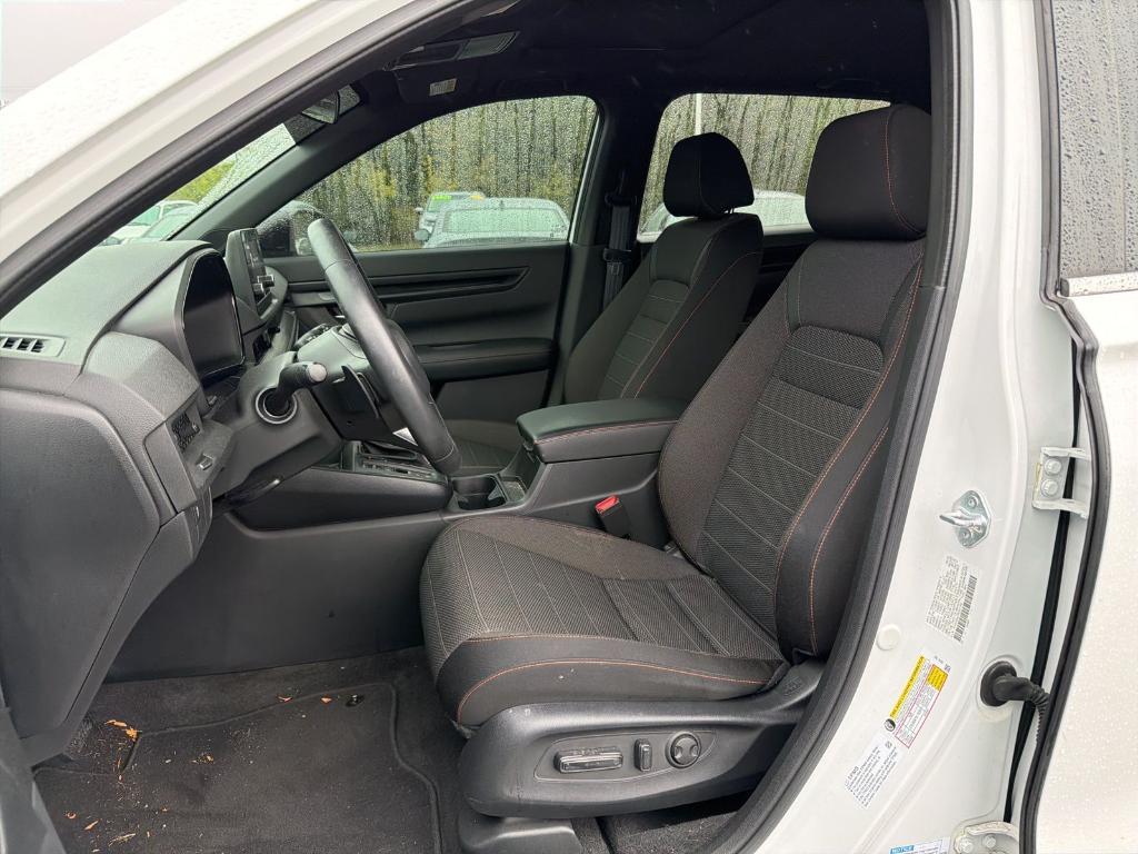 used 2023 Honda CR-V Hybrid car, priced at $28,900