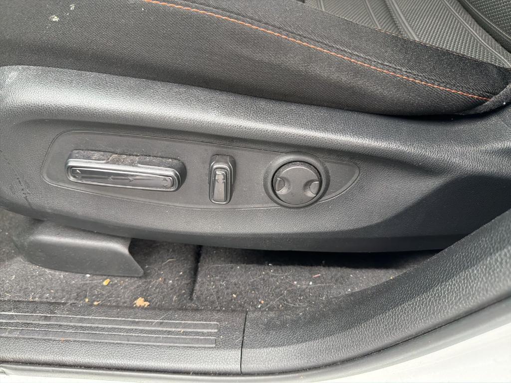 used 2023 Honda CR-V Hybrid car, priced at $28,900