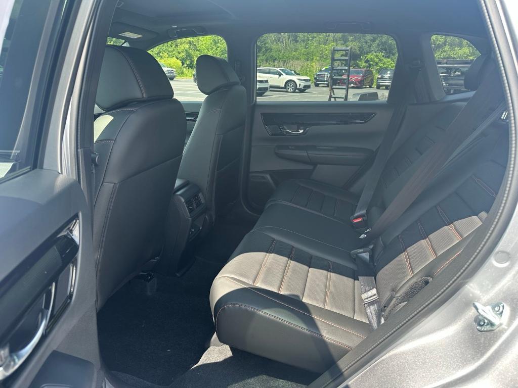 new 2026 Honda CR-V Hybrid car, priced at $43,700