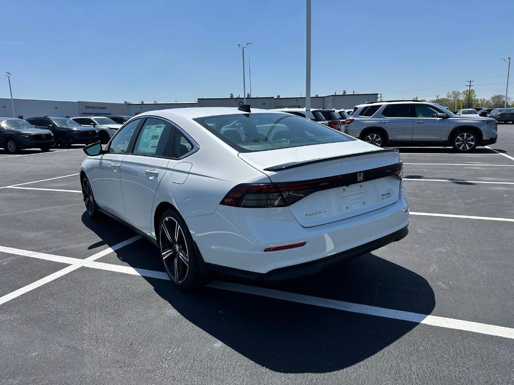 new 2025 Honda Accord Hybrid car, priced at $35,305