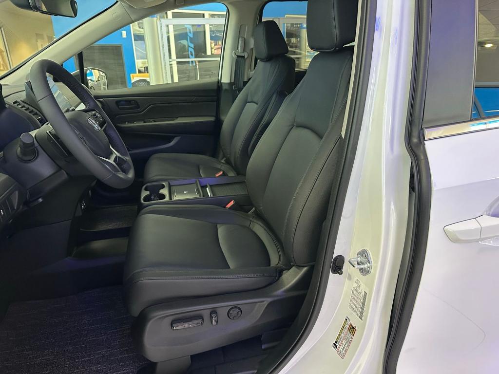 new 2026 Honda Odyssey car, priced at $44,745