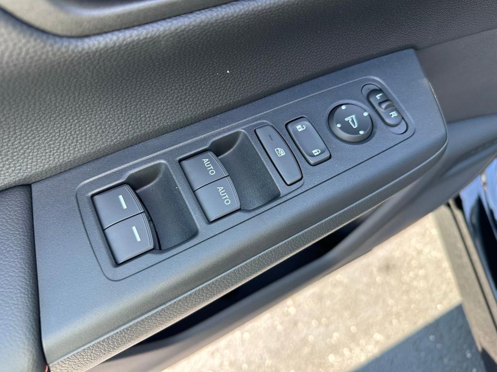 new 2026 Honda CR-V Hybrid car, priced at $40,195