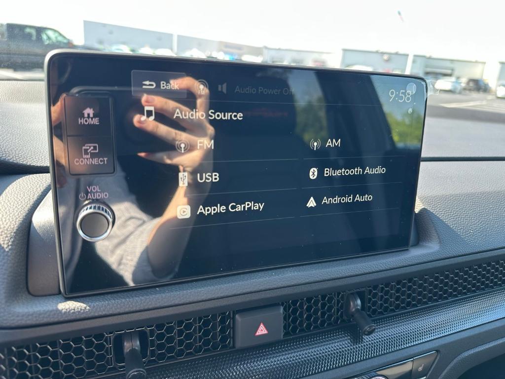 new 2026 Honda CR-V Hybrid car, priced at $40,195