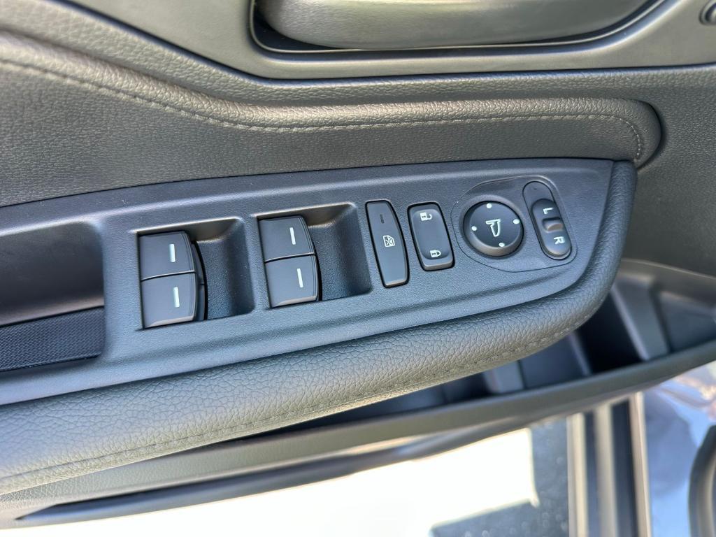 new 2026 Honda Odyssey car, priced at $44,290