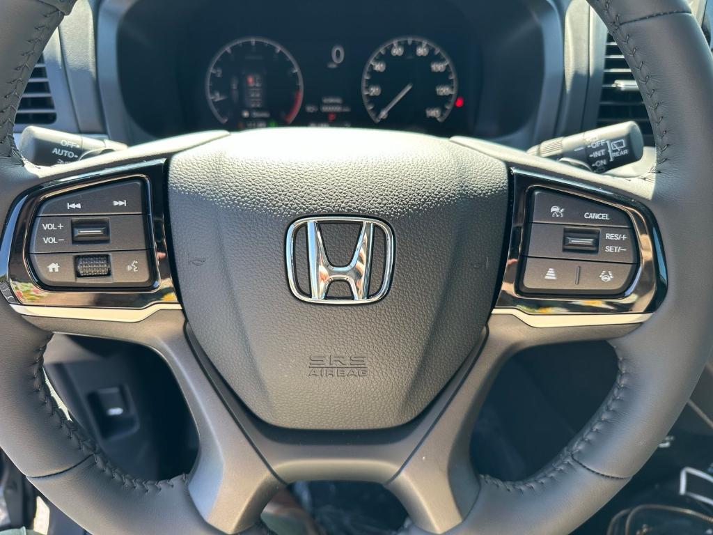new 2026 Honda Odyssey car, priced at $44,290