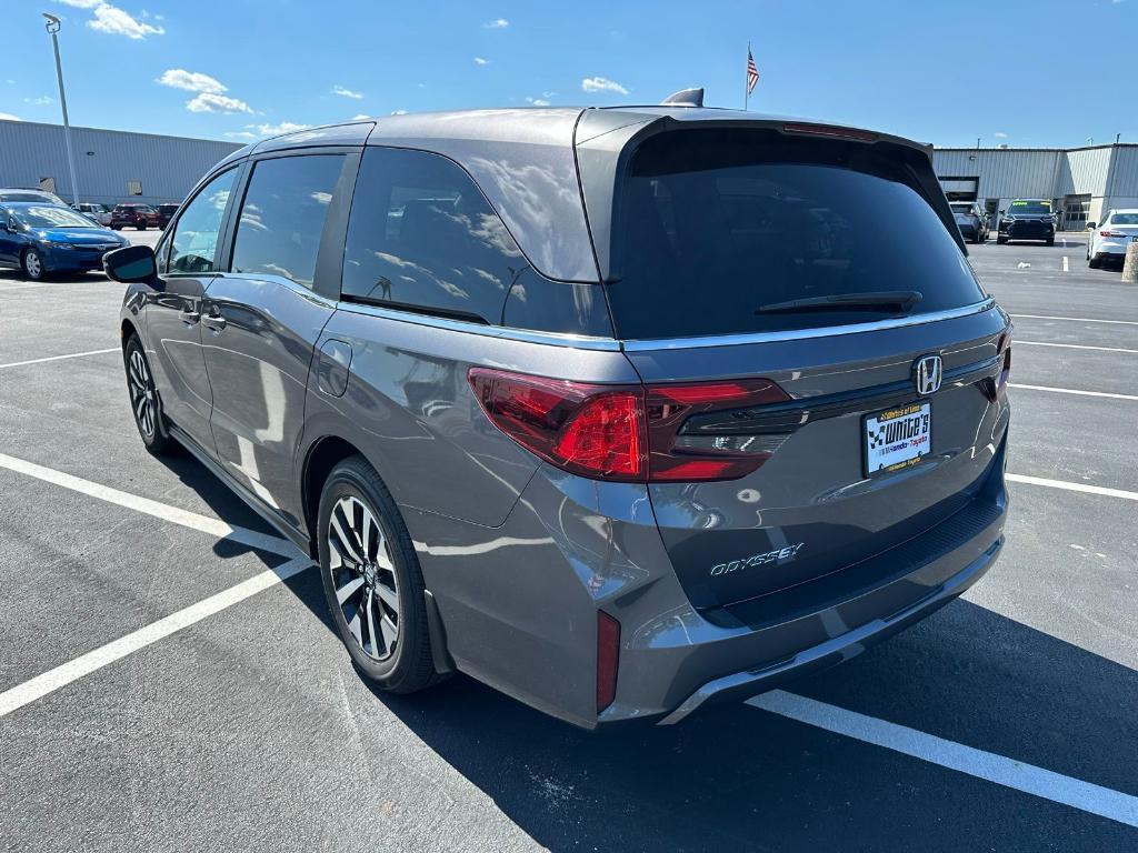 new 2026 Honda Odyssey car, priced at $44,290
