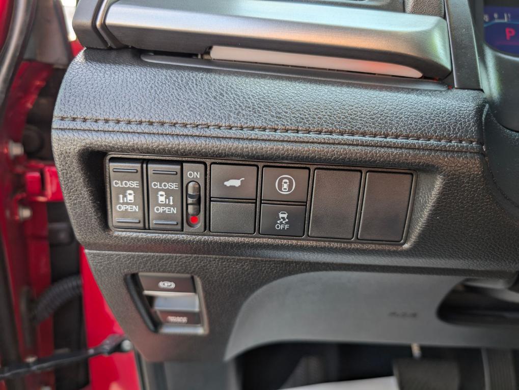 used 2024 Honda Odyssey car, priced at $40,400