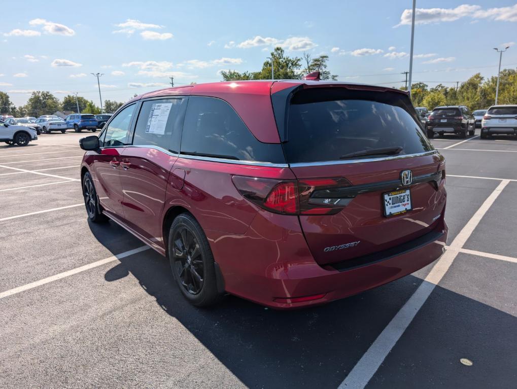 used 2024 Honda Odyssey car, priced at $40,400