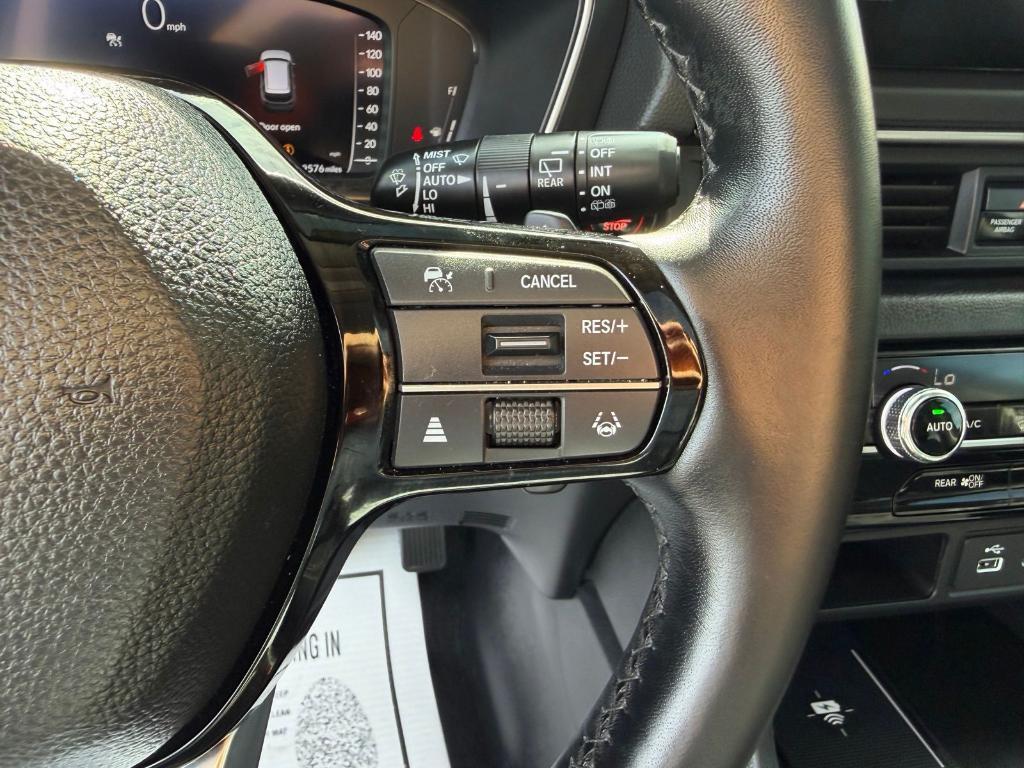 used 2025 Honda Pilot car, priced at $48,900