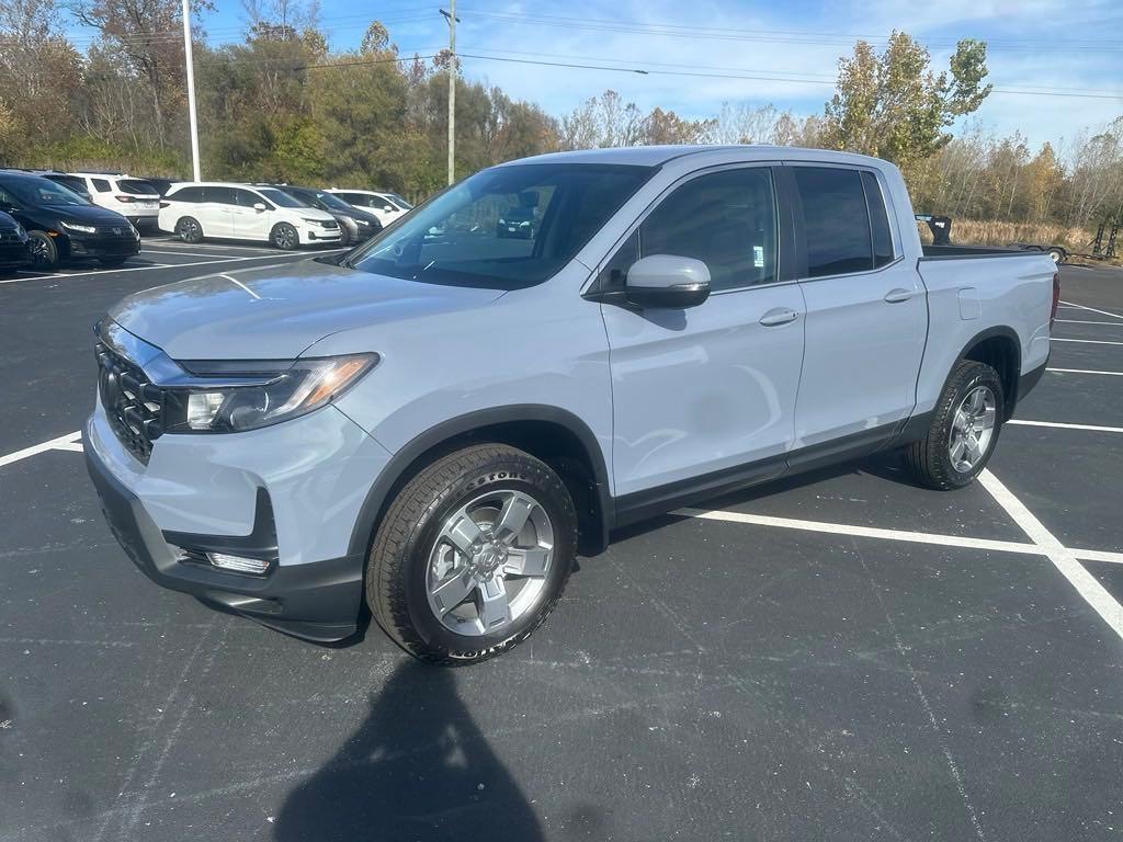 new 2025 Honda Ridgeline car, priced at $45,080