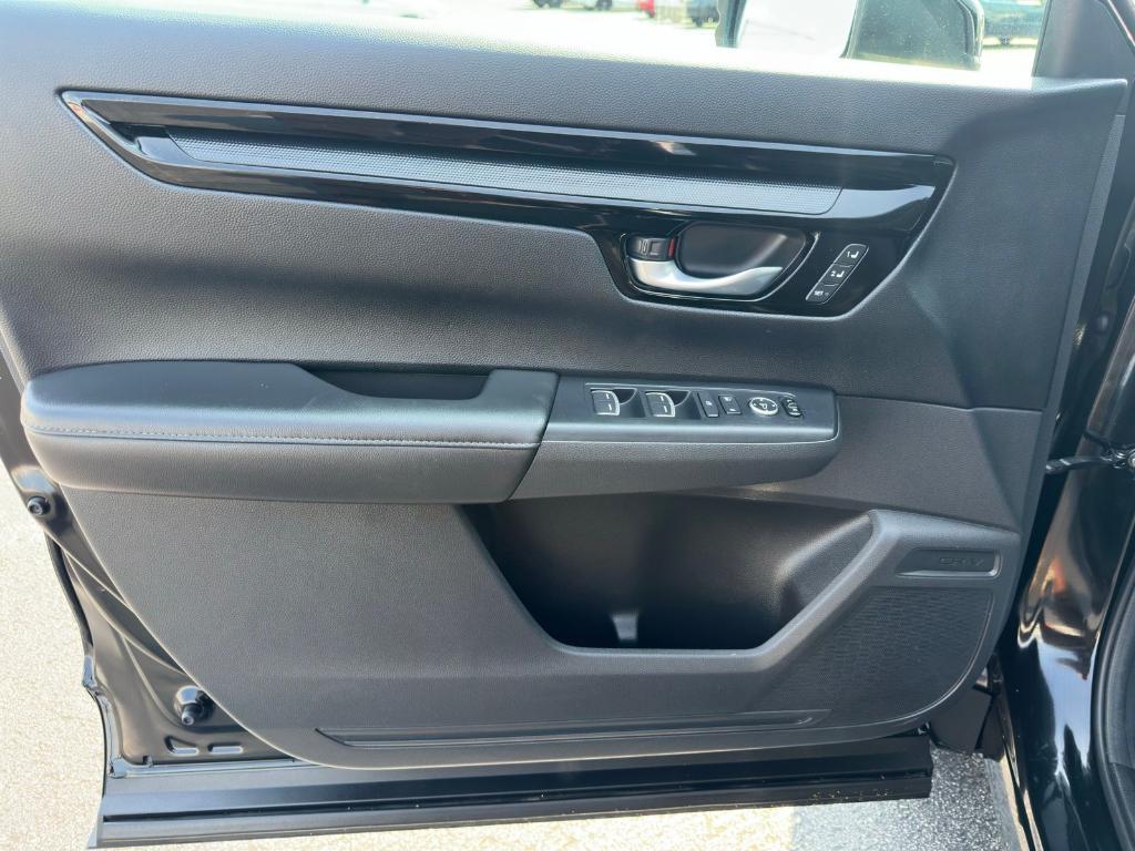 used 2023 Honda CR-V car, priced at $31,400