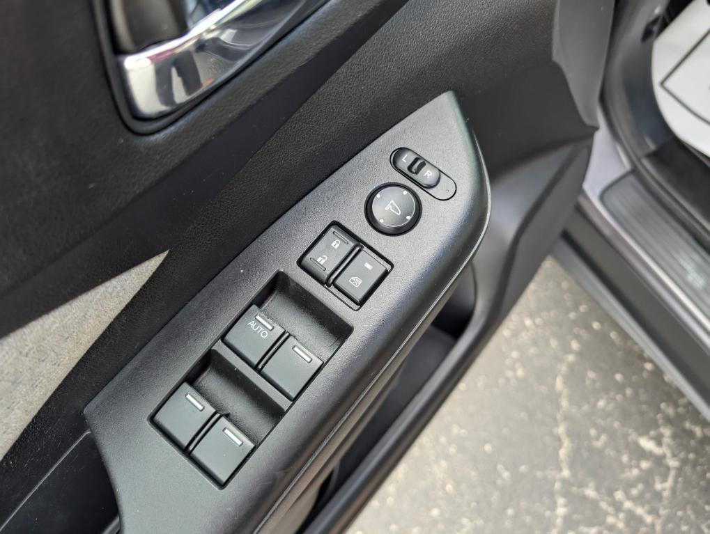 used 2015 Honda CR-V car, priced at $11,900