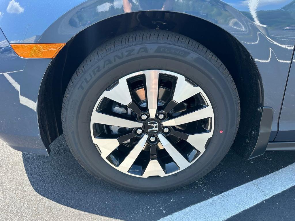 new 2026 Honda Odyssey car, priced at $44,655