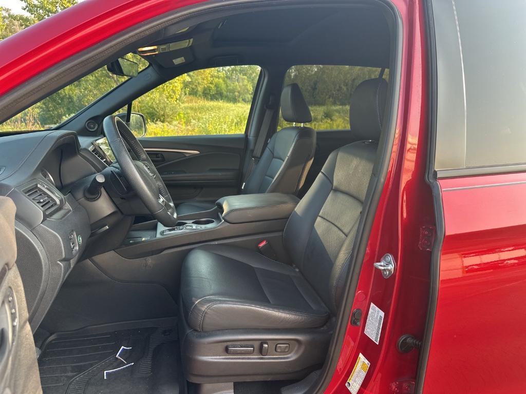 used 2024 Honda Passport car, priced at $36,900