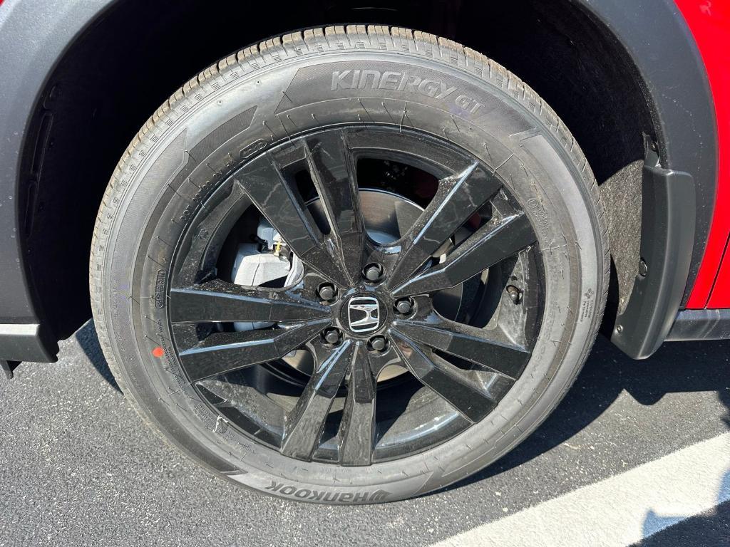 new 2026 Honda HR-V car, priced at $29,395