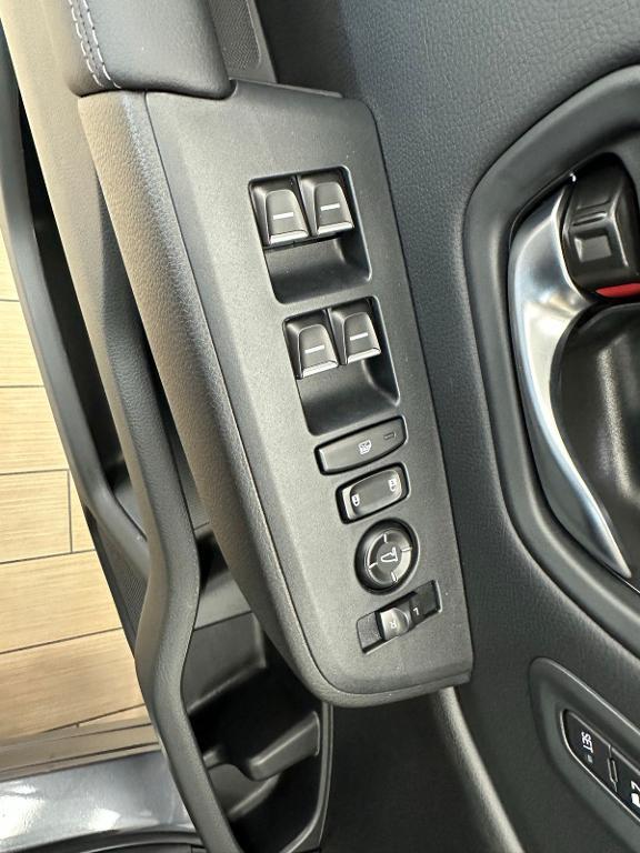 new 2025 Honda Pilot car, priced at $51,095