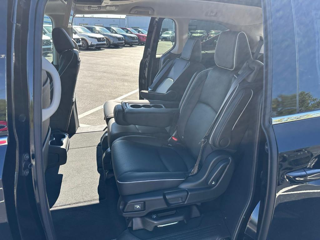 new 2026 Honda Odyssey car, priced at $53,555