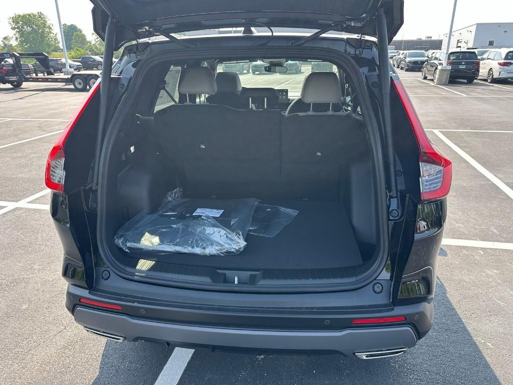 new 2026 Honda CR-V Hybrid car, priced at $43,700