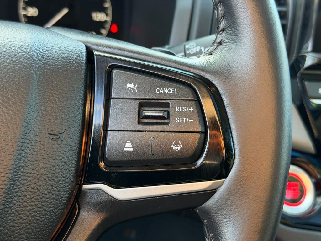 used 2025 Honda Odyssey car, priced at $43,400