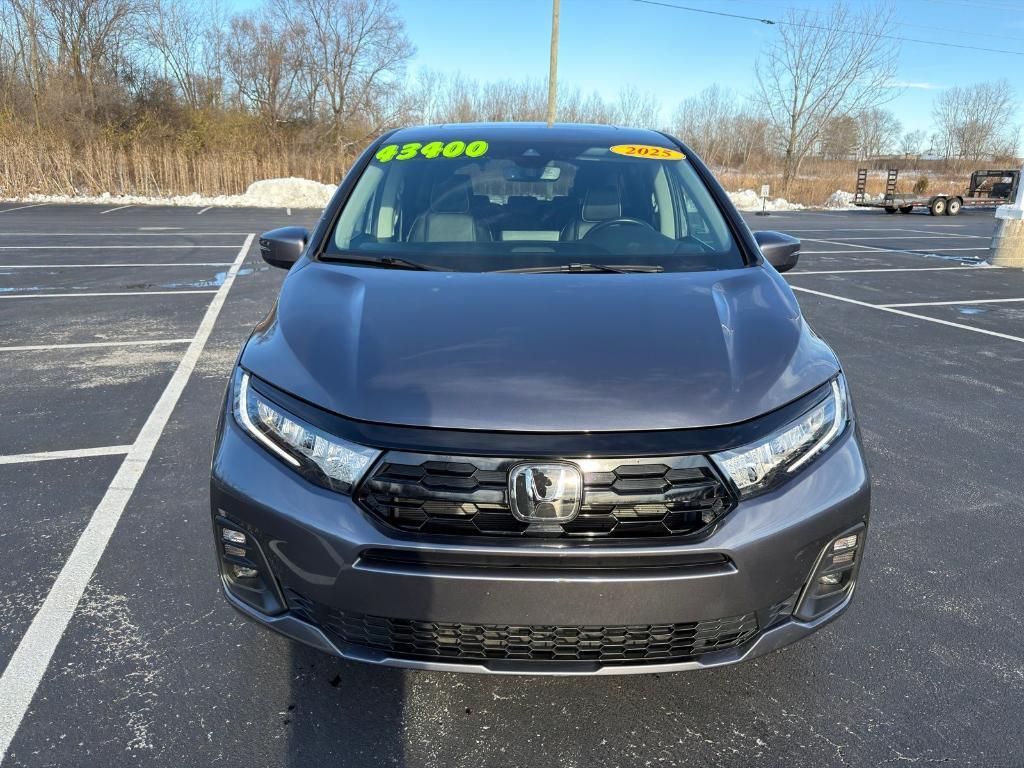 used 2025 Honda Odyssey car, priced at $43,400
