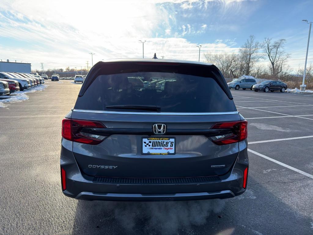 used 2025 Honda Odyssey car, priced at $43,400