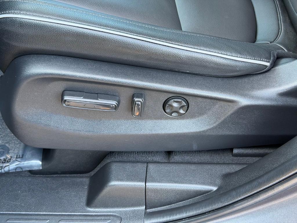 used 2025 Honda Odyssey car, priced at $43,400