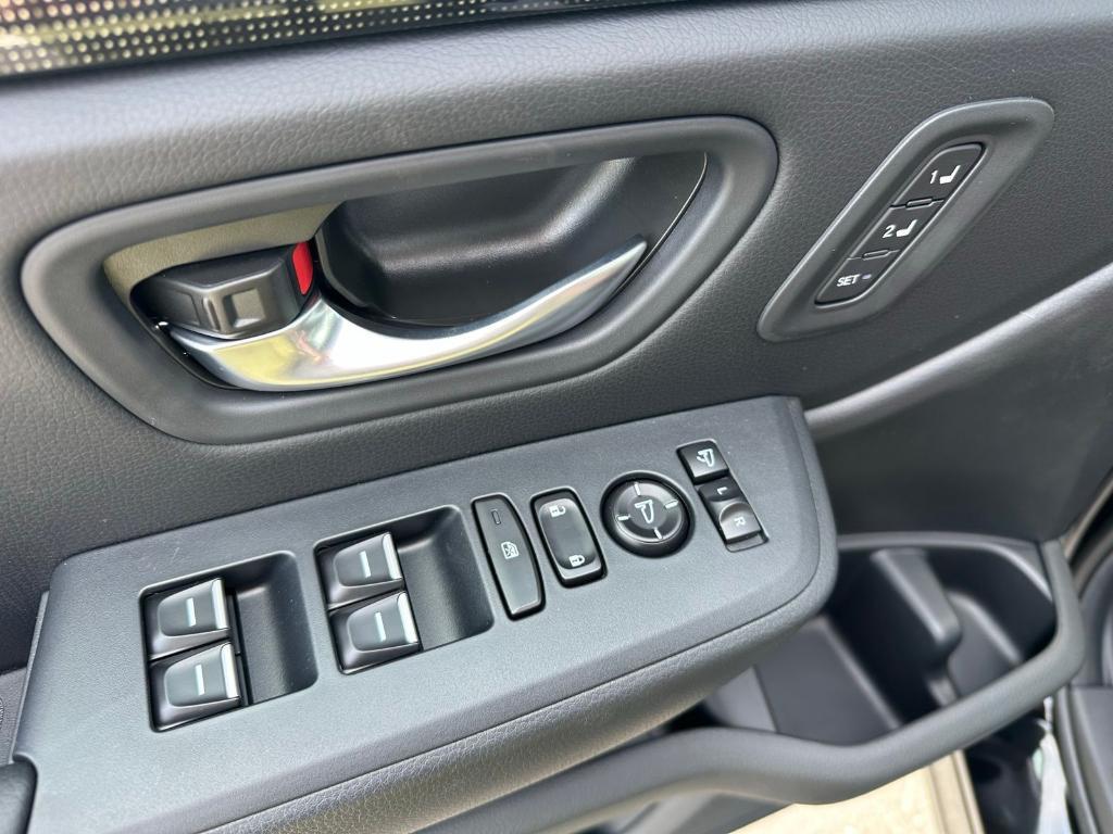 new 2025 Honda Pilot car, priced at $56,030