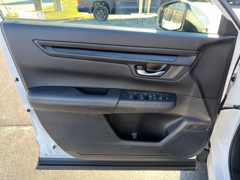 used 2023 Honda CR-V car, priced at $31,400
