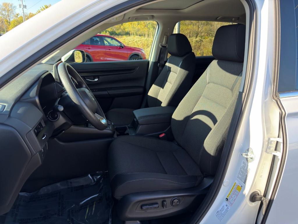 used 2023 Honda CR-V car, priced at $31,400
