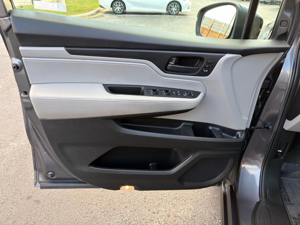 used 2023 Honda Odyssey car, priced at $37,500