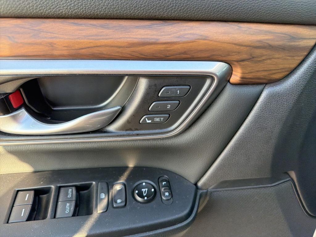 used 2021 Honda CR-V car, priced at $28,400