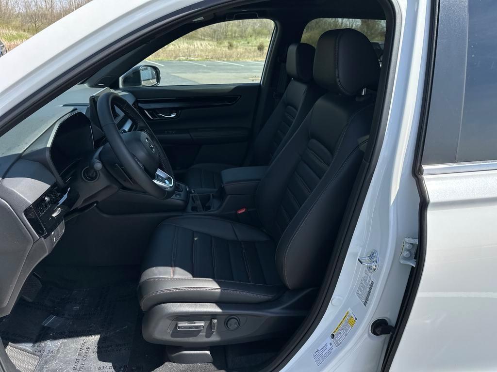 new 2025 Honda CR-V Hybrid car, priced at $42,950