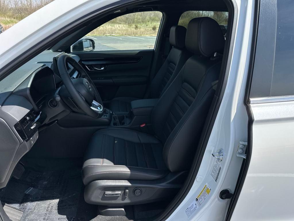 new 2025 Honda CR-V Hybrid car, priced at $42,950