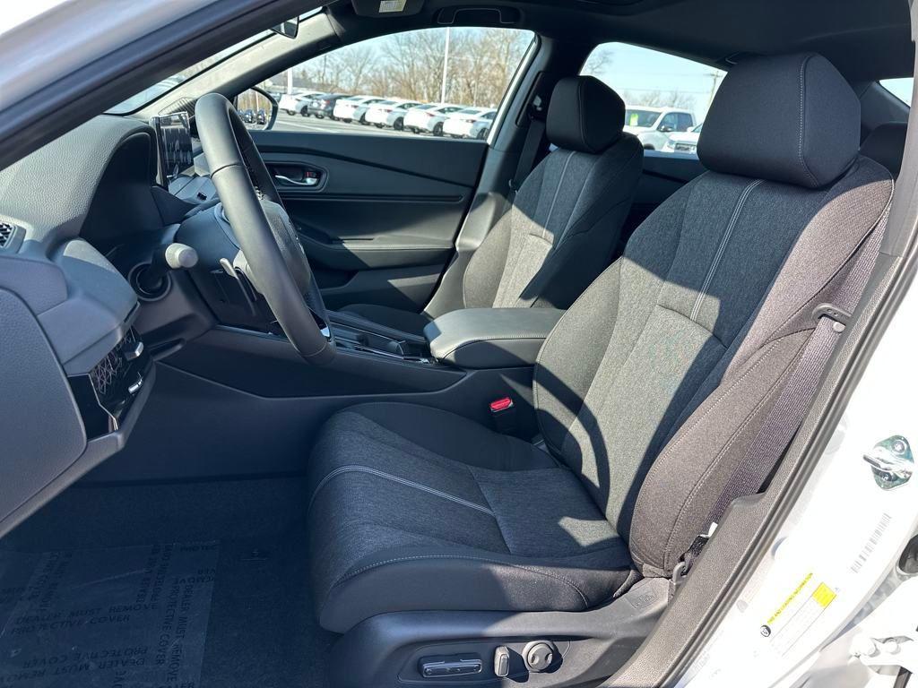 new 2025 Honda Accord Hybrid car, priced at $35,260
