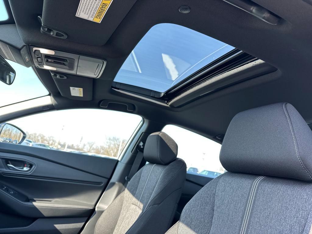 new 2025 Honda Accord Hybrid car, priced at $35,260